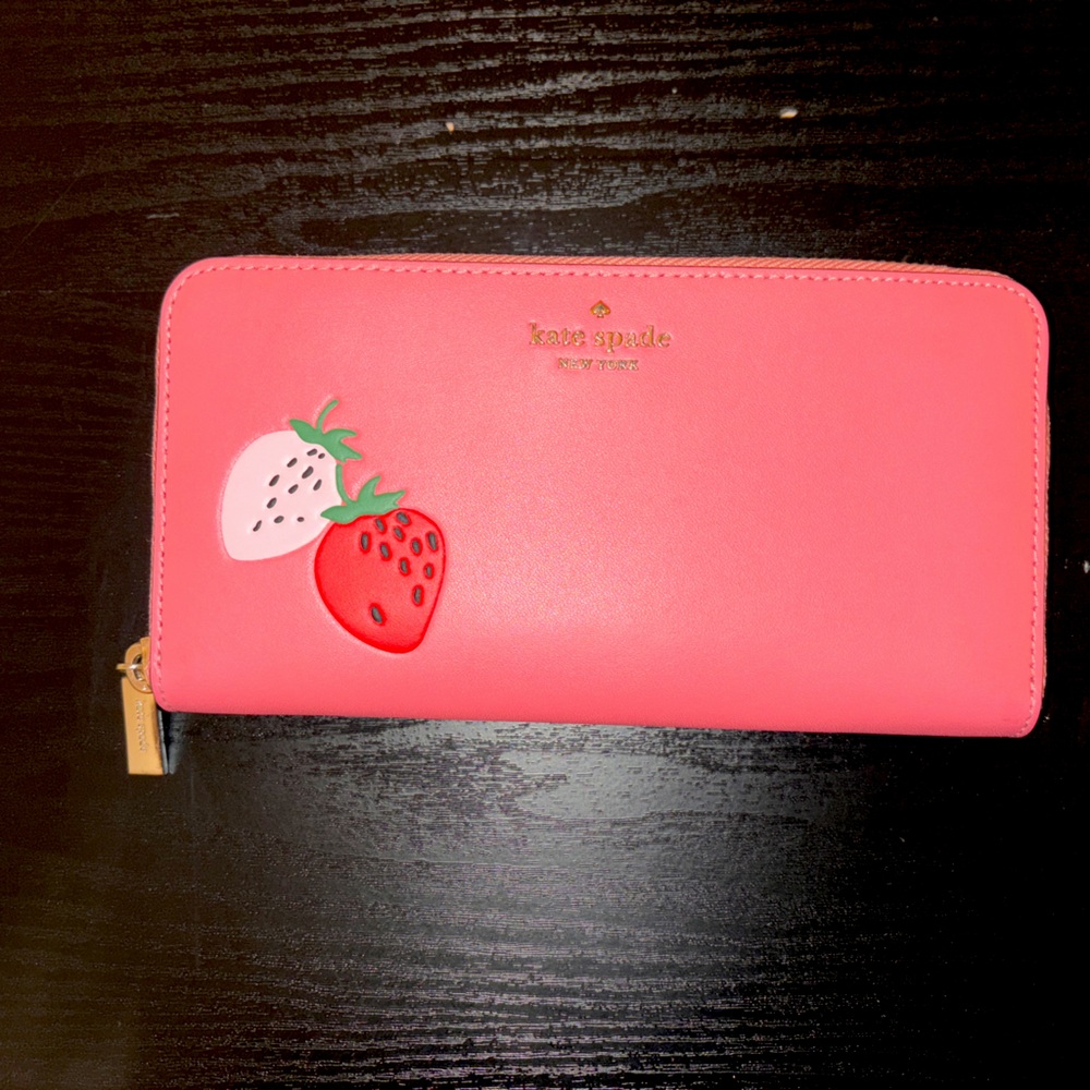 Kate Spade Strawberry Wallet; Pink